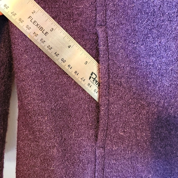 Beautiful deep purple wool blend Lands End coat - inside blazer or outer layer! - Picture 3 of 8
